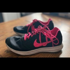 Nike 6.5 youth shoes